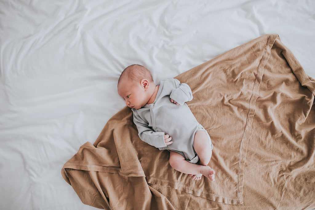 newborn session photoshoot